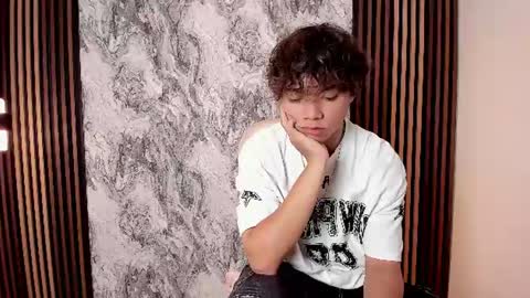 honeymoon_sariel online show from June 25, 1:15 pm