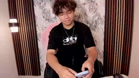 honeymoon_sariel online show from June 26, 1:48 pm