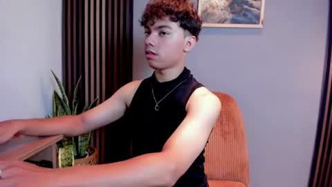 honeymoon_sariel online show from July 27, 7:32 pm