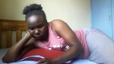 Snapshot of honeymuny chatting on November 19, 6:46 am Honeymuny online show from November 19, 6:46 am