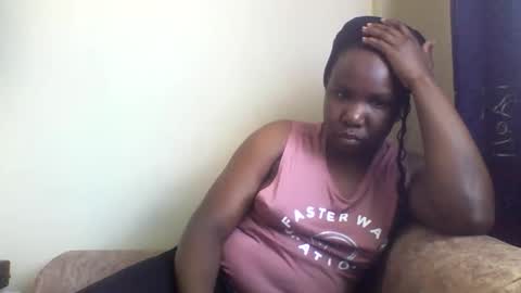 Snapshot of honeymuny chatting on November 28, 7:44 am Honeymuny online show from November 28, 7:44 am