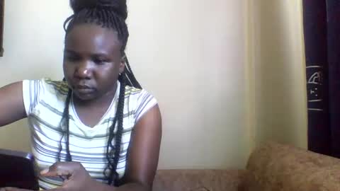 Snapshot of honeymuny chatting on December 1, 8:08 am Honeymuny online show from December 1, 8:08 am