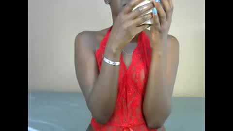 Snapshot of honeypie78 chatting on February 8, 9:23 am Becky online show from February 8, 9:23 am