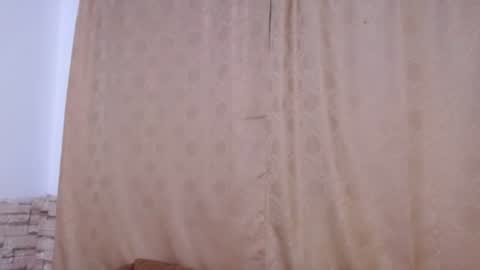 Snapshot of honeypussy3021 chatting on June 25, 10:31 am Victoria online show from June 25, 10:31 am