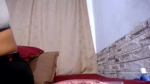 Snapshot of honeypussy3021 chatting on July 2, 7:58 am Victoria online show from July 2, 7:58 am