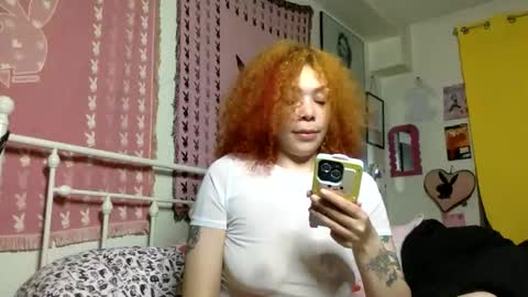 Snapshot of honeyruby chatting on May 6, 1:47 am Ruby Sparks online show from May 6, 1:47 am