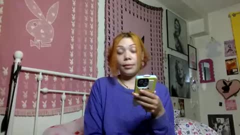 Snapshot of honeyruby chatting on May 10, 3:01 am Ruby Sparks online show from May 10, 3:01 am