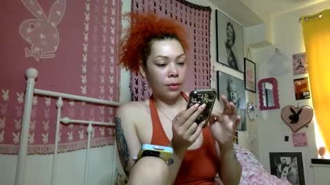Snapshot of honeyruby chatting on May 23, 3:16 pm Ruby Sparks online show from May 23, 3:16 pm