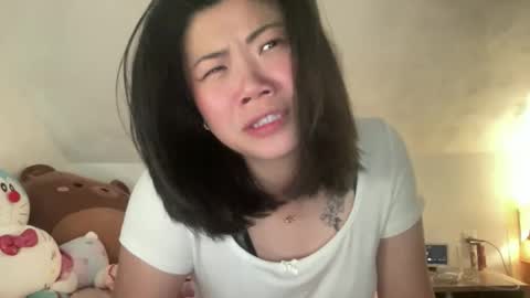 Snapshot of honeysunshineneko chatting on March 23, 3:49 pm HoneySunshineNeko online show from March 23, 3:49 pm