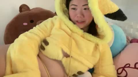 HoneySunshineNeko online show from April 29, 2:32 pm