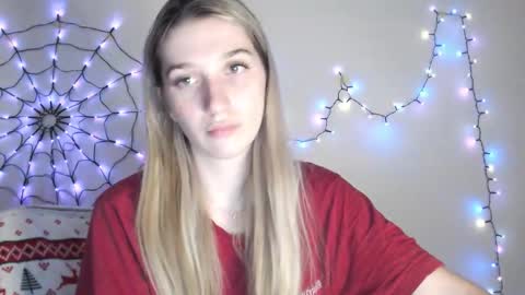 honeyveil online show from November 28, 9:06 pm