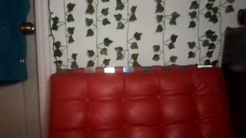 Snapshot of honeyy_89 chatting on September 13, 2:33 am honeyyy89 online show from September 13, 2:33 am