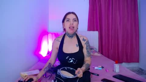 Snapshot of hoot_alicee chatting on May 6, 11:10 pm ONLYFANS online show from May 6, 11:10 pm