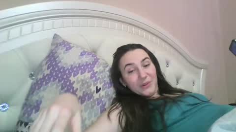 Snapshot of hootloove69 chatting on January 24, 7:39 pm hootloove69 online show from January 24, 7:39 pm