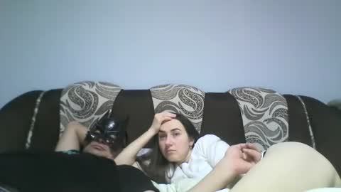 Snapshot of hootloove69 chatting on February 26, 6:54 pm hootloove69 online show from February 26, 6:54 pm