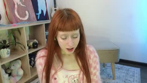 Snapshot of hop__gals chatting on May 29, 5:49 am LINA AND VICKY online show from May 29, 5:49 am