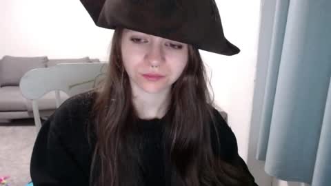 Snapshot of hope_xo chatting on May 5, 10:40 pm Hope online show from May 5, 10:40 pm