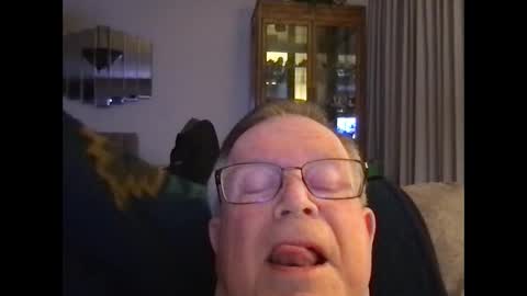 Snapshot of horndog69b chatting on March 2, 8:59 am horndog online show from March 2, 8:59 am