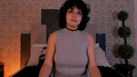 Snapshot of hornetnoir chatting on May 10, 11:26 am Layla Noir online show from May 10, 11:26 am