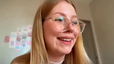 Audrey online show from June 26, 2:27 am