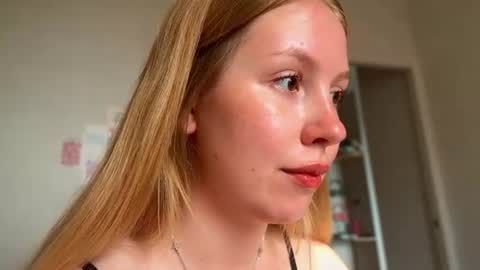 Audrey online show from August 2, 1:37 am