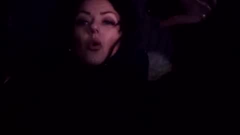 horneymomnextdoor online show from March 16, 4:07 am