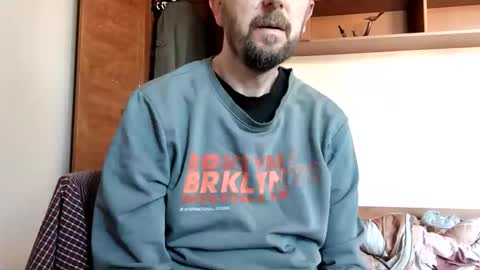 horny800 online show from May 2, 7:02 am
