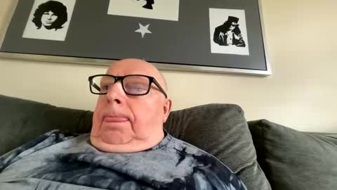 Snapshot of horny_147 chatting on April 4, 10:13 am Cum suck Me off online show from April 4, 10:13 am