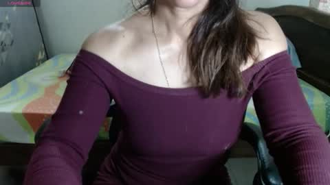 Snapshot of horny_and_daring chatting on May 23, 12:53 pm horny and daring online show from May 23, 12:53 pm