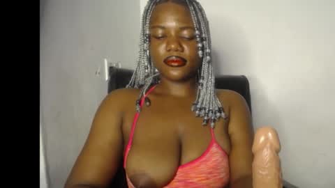 Snapshot of horny_chubby22 chatting on June 2, 9:22 am Mira online show from June 2, 9:22 am