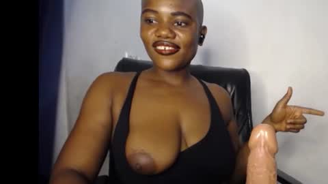 Snapshot of horny_chubby22 chatting on June 16, 3:25 pm Mira online show from June 16, 3:25 pm