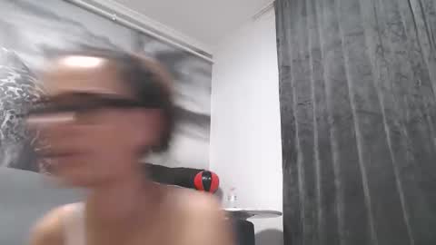 horny_dream2 online show from September 10, 11:38 pm