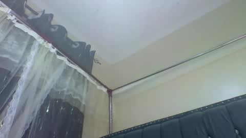Snapshot of horny_ebony546069 chatting on May 19, 2:29 am horny_ebony546069 online show from May 19, 2:29 am