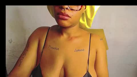 horny_ebonygirl_ online show from March 19, 7:45 am