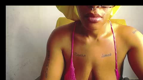 horny_ebonygirl_ online show from March 21, 8:30 am