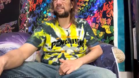 Snapshot of horny_hippie420 chatting on December 3, 9:34 pm Horny Rockstar420 online show from December 3, 9:34 pm