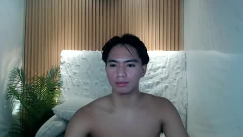 Snapshot of horny_jamesxx chatting on June 2, 1:07 am cum boy james online show from June 2, 1:07 am