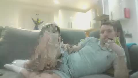 Snapshot of horny_jay86 chatting on November 9, 7:12 pm horny_jay86 online show from November 9, 7:12 pm