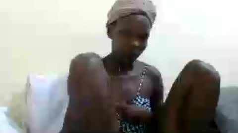 Snapshot of horny_mummie chatting on June 26, 5:23 am andalia online show from June 26, 5:23 am