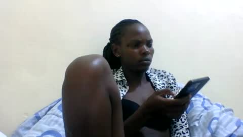 Snapshot of horny_mummie chatting on June 28, 5:19 pm andalia online show from June 28, 5:19 pm