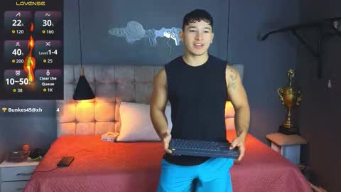 Snapshot of horny_nick18 chatting on October 22, 9:20 am horny_nick18 online show from October 22, 9:20 am