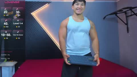 horny_nick18 online show from May 8, 12:32 pm