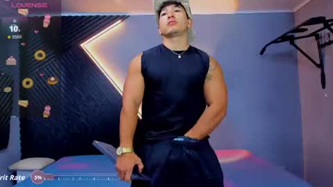 horny_nick18 online show from June 26, 1:48 pm
