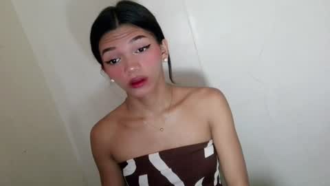 Snapshot of horny_rhiana chatting on June 12, 3:38 am Rhiana online show from June 12, 3:38 am