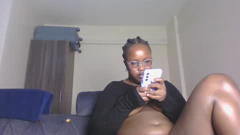 Snapshot of horny_sexxy_babe chatting on May 11, 1:17 pm Lucy online show from May 11, 1:17 pm