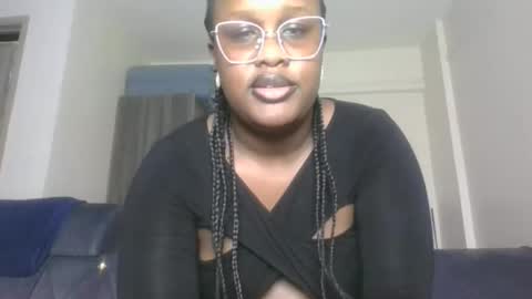 Snapshot of horny_sexxy_babe chatting on May 31, 6:09 pm Lucy online show from May 31, 6:09 pm