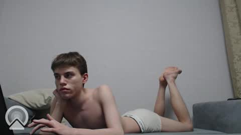 Snapshot of hornybadbunny chatting on December 20, 5:18 pm Tony online show from December 20, 5:18 pm