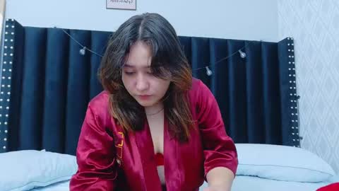 Khloe  online show from September 21, 12:29 pm