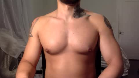 Snapshot of hornybbcxx chatting on November 16, 5:02 am hornybbcxx online show from November 16, 5:02 am