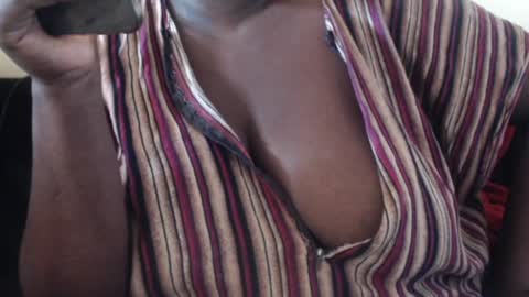 Snapshot of hornybigtitts chatting on February 7, 9:26 am monica zain online show from February 7, 9:26 am